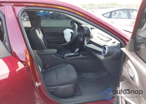 2024 Chevrolet Trax Fwd Sp из США, поврежденный, VIN KL77LFE2XRC101008